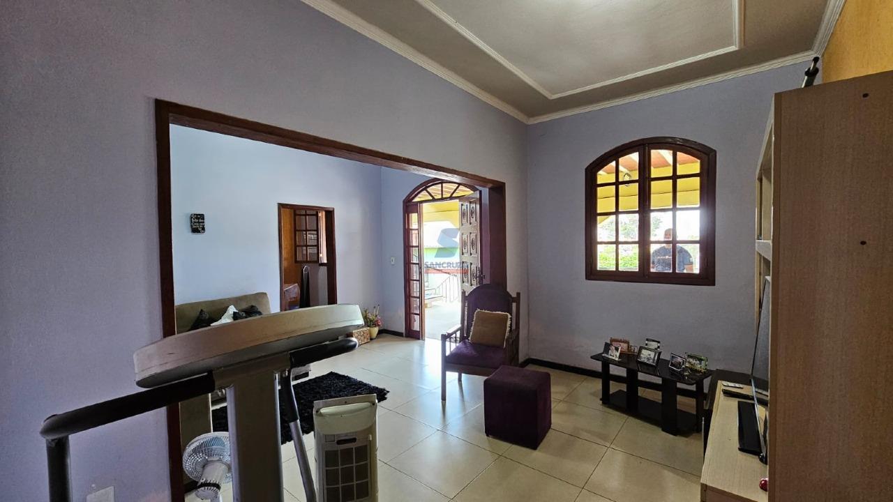 Casa à venda no Xangrilá: 