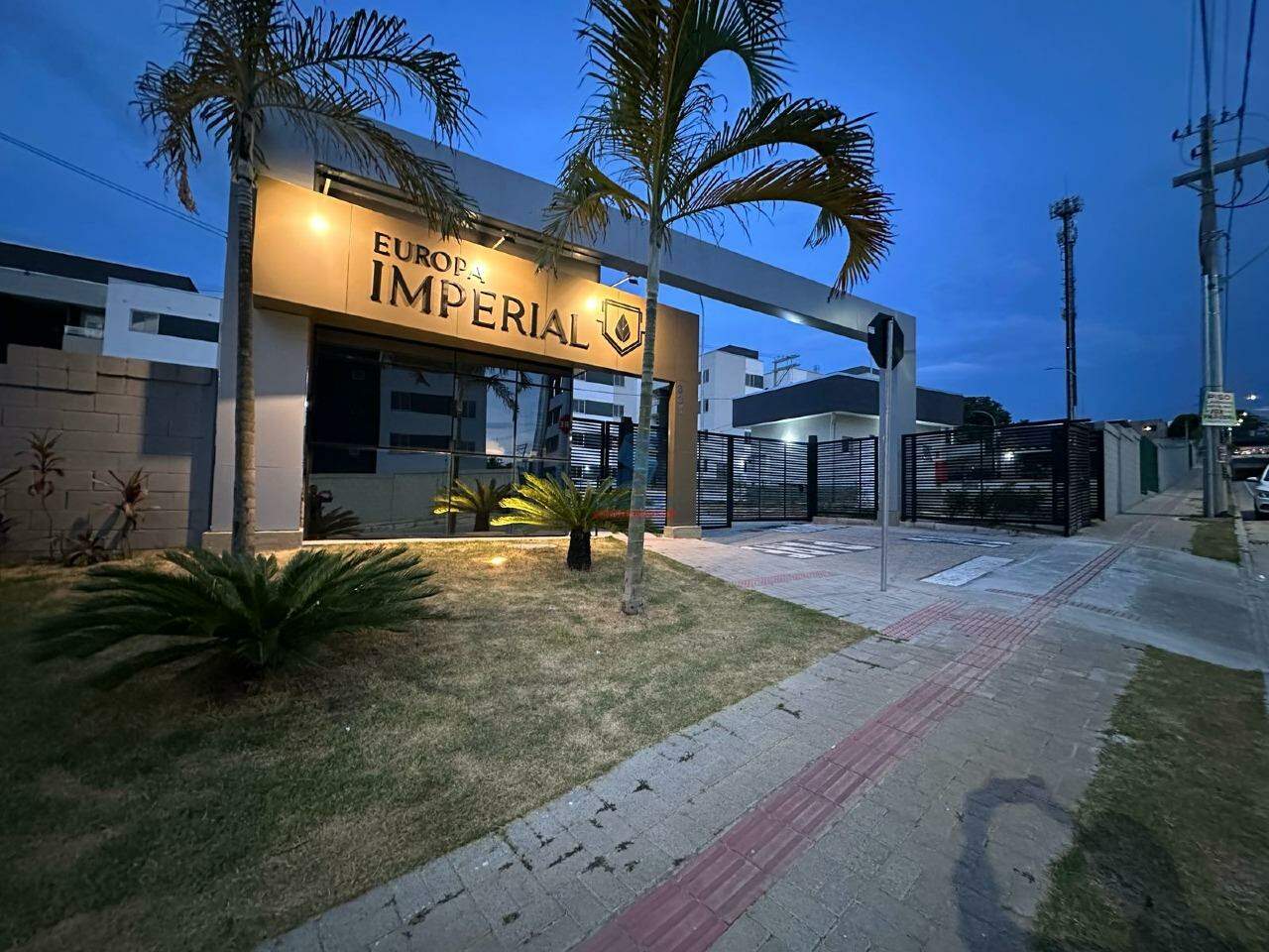 Apartamento para aluguel no Colonial: 