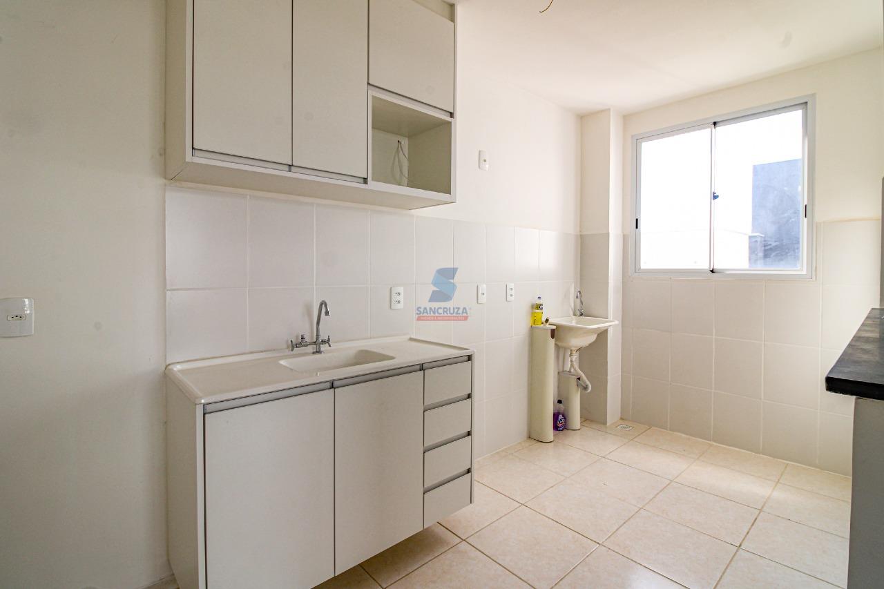 Apartamento para aluguel no Colonial: 