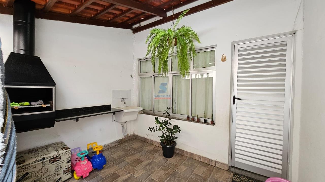 Casa de condomínio à venda no Jardim Riacho das Pedras: 