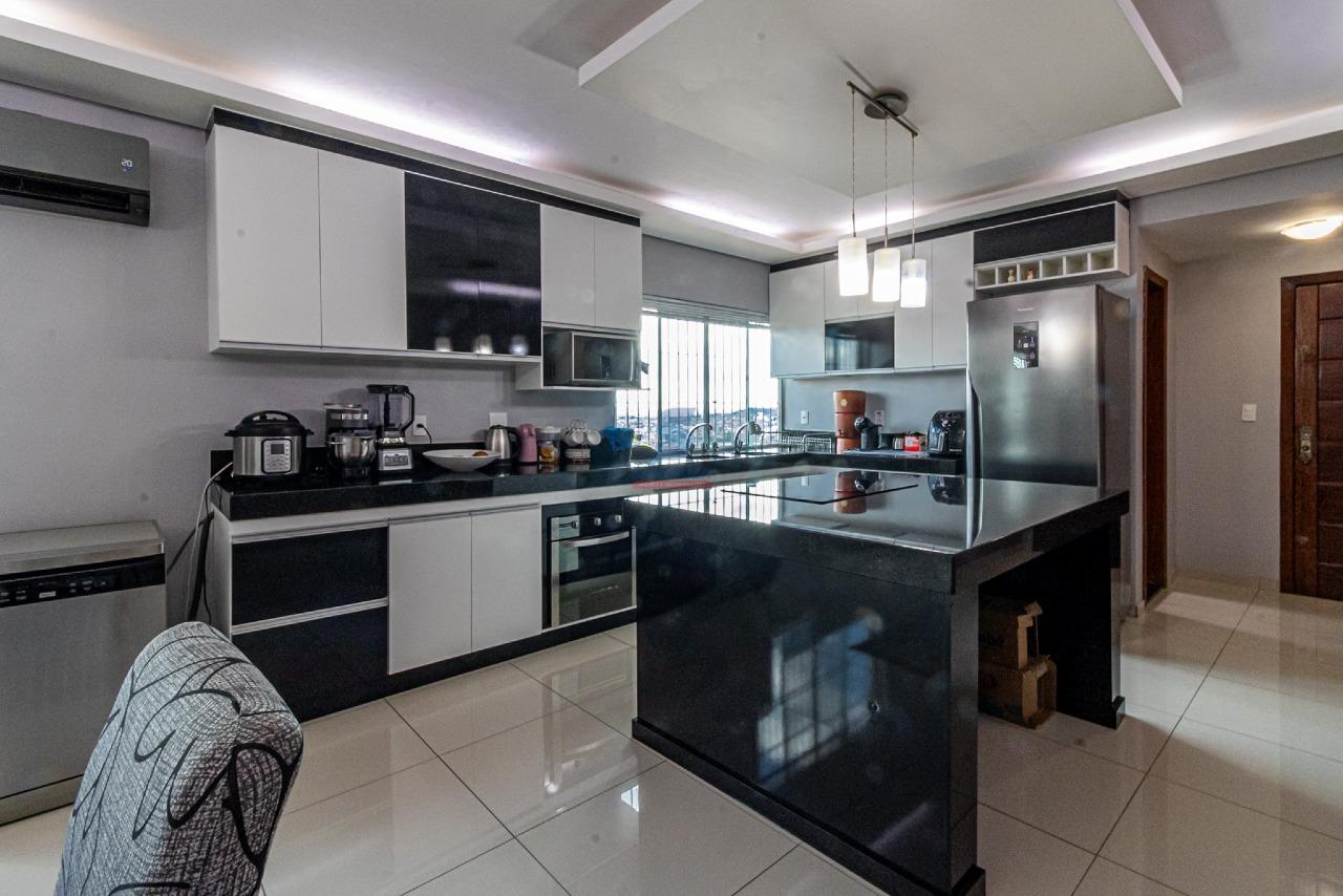 Casa Geminada à venda no Tropical: 