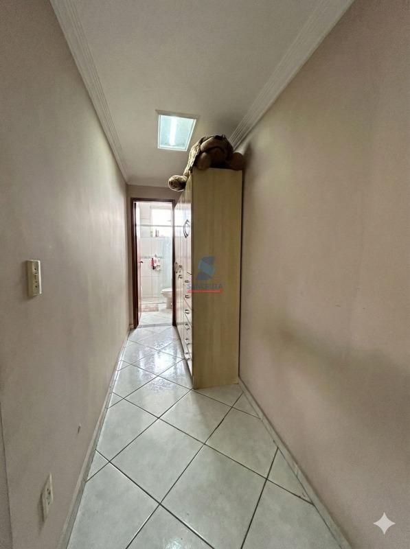 Casa Geminada à venda no Santa Cruz Industrial: 