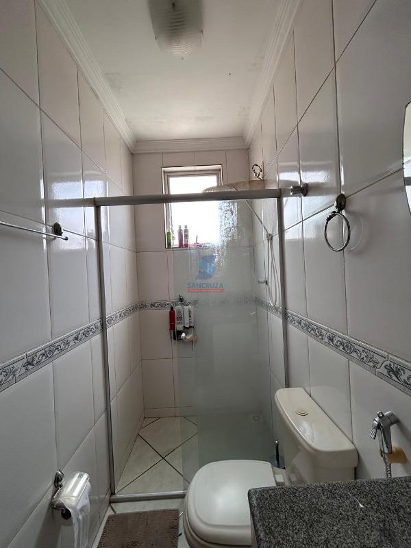 Casa Geminada à venda no Santa Cruz Industrial: 