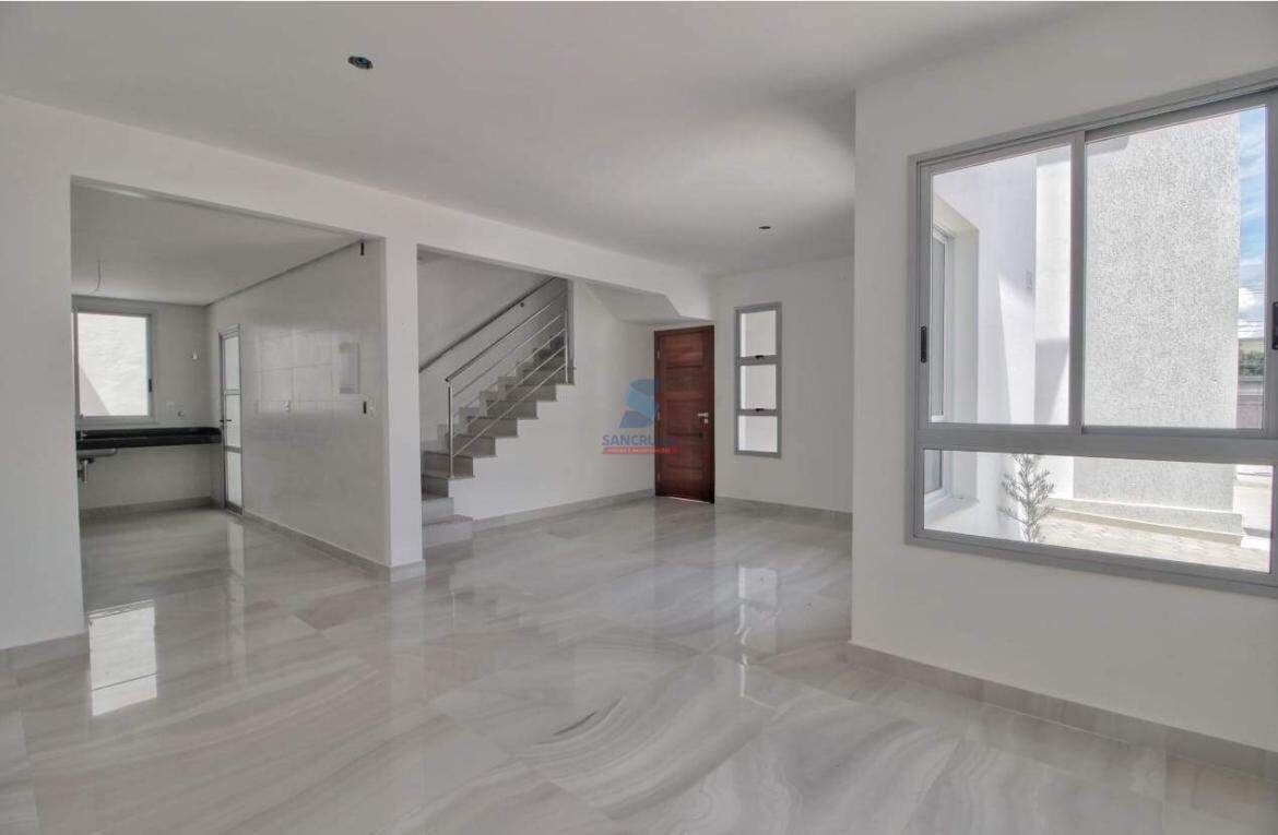 Casa de condomínio à venda no Centro: 