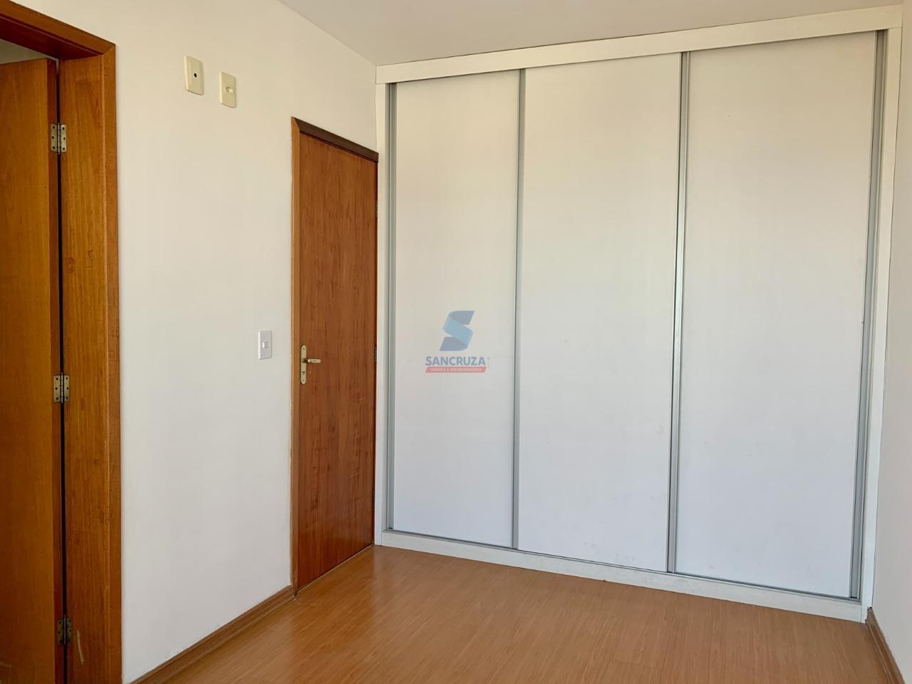 Apartamento à venda no Cabral: 