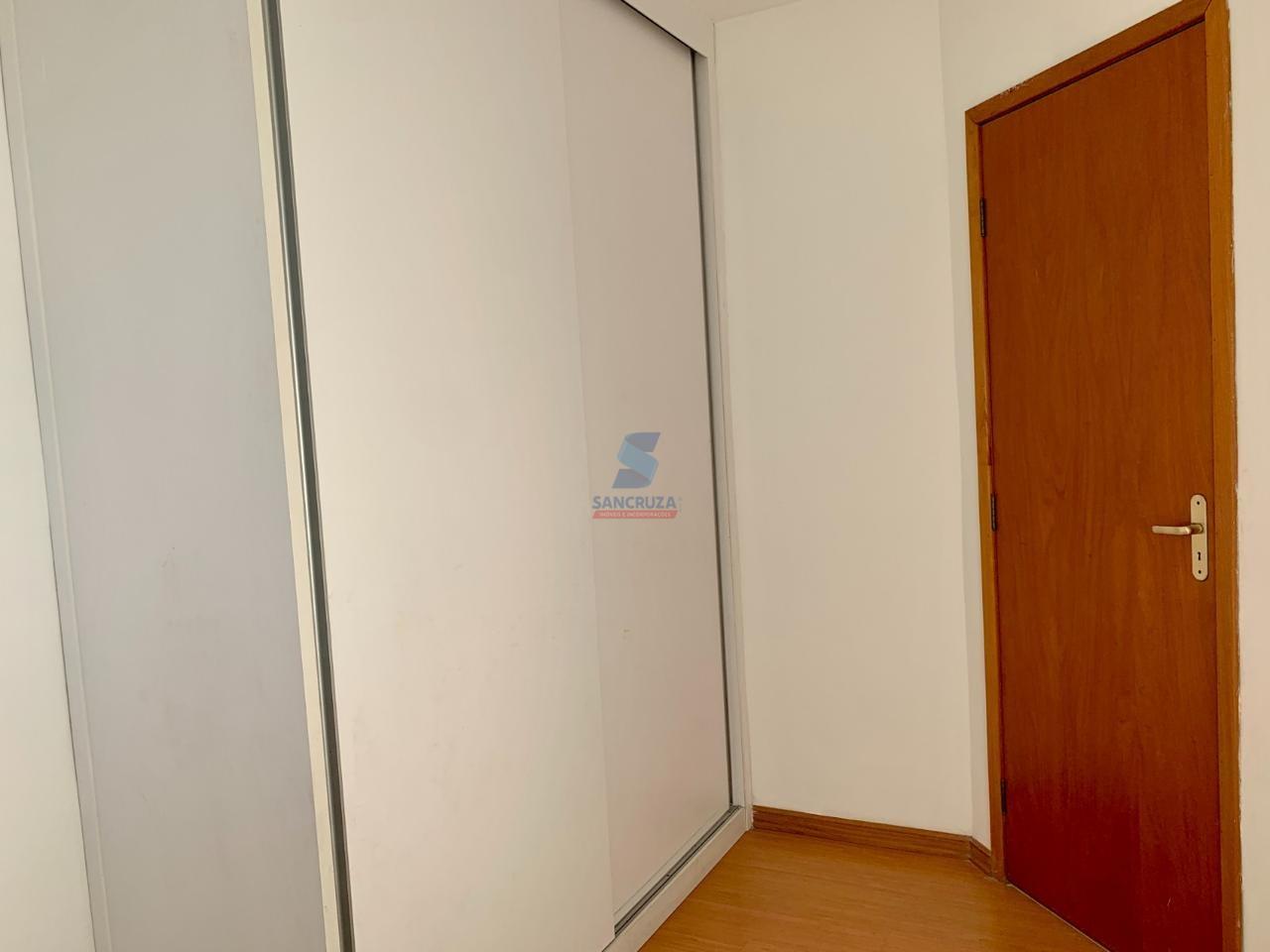 Apartamento à venda no Cabral: 