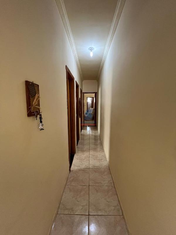 Casa Geminada à venda no Lucio de Abreu: 