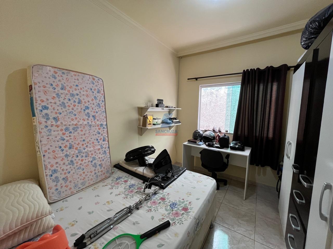 Casa Geminada à venda no Lucio de Abreu: 