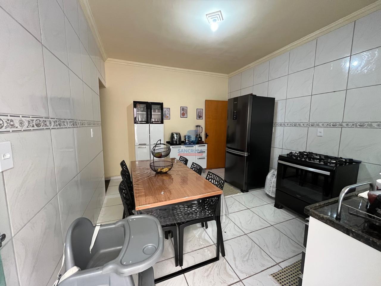 Casa Geminada à venda no Lucio de Abreu: 