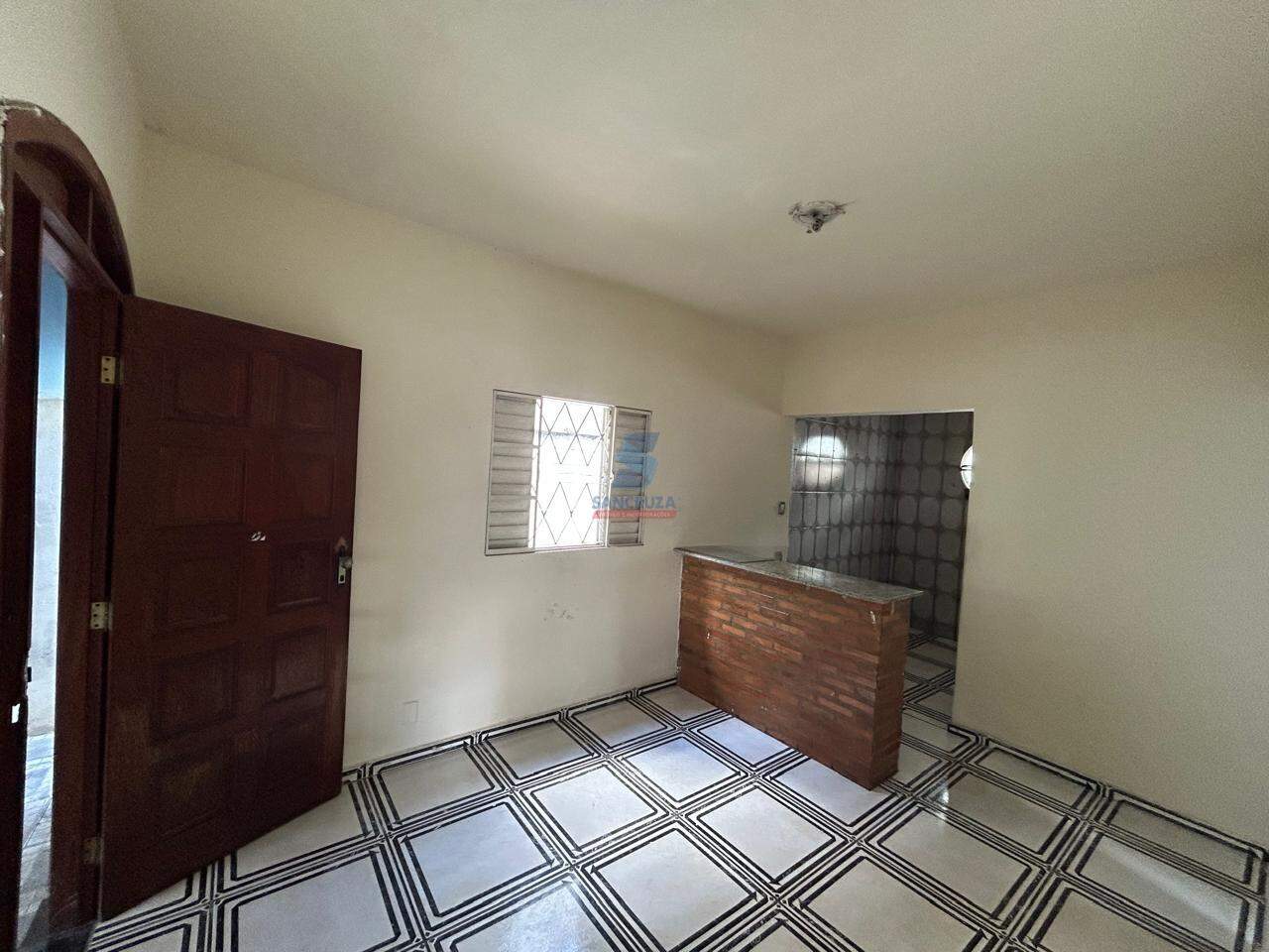 Casa à venda no JK: 