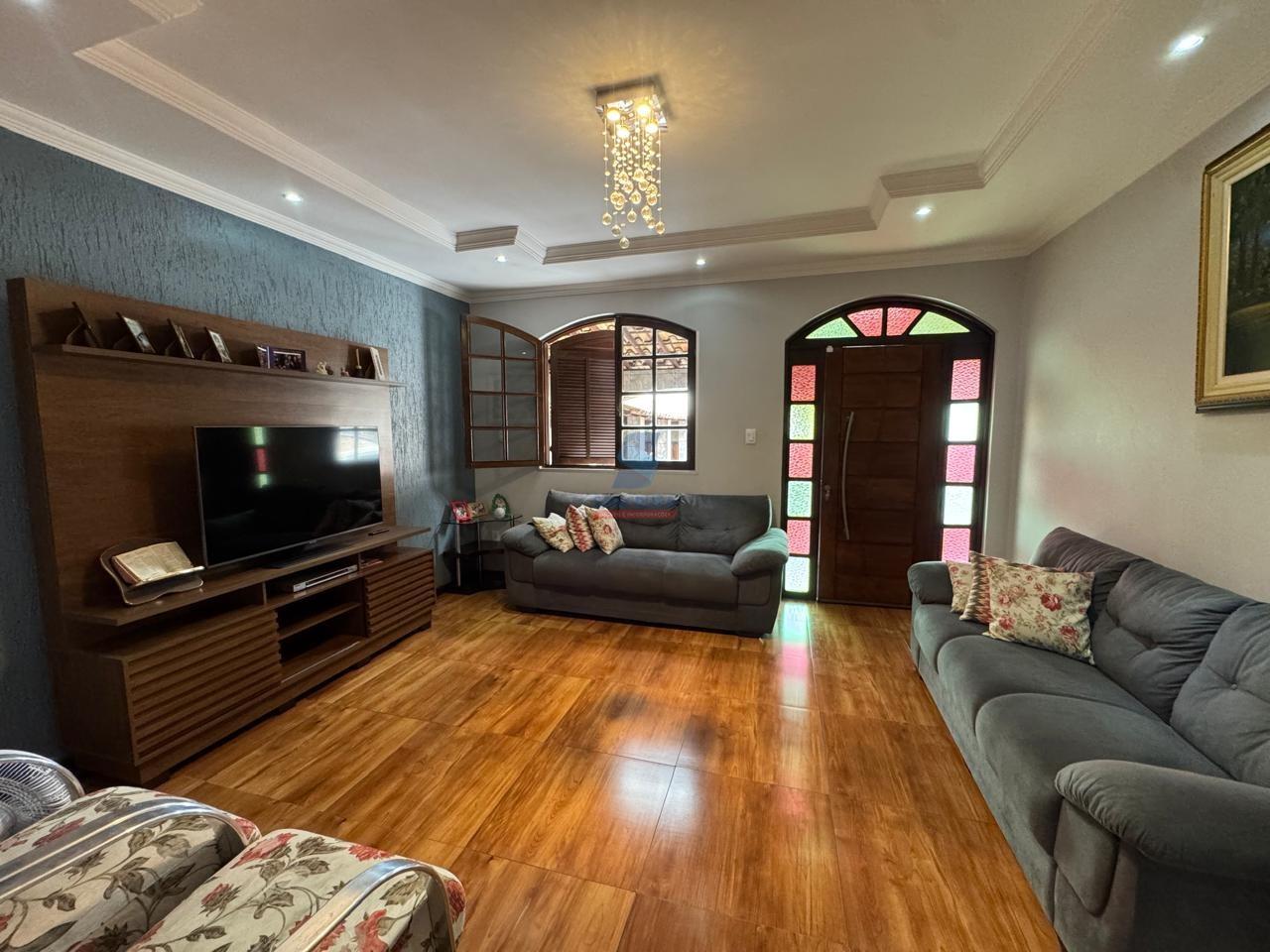 Casa à venda no Tropical: 