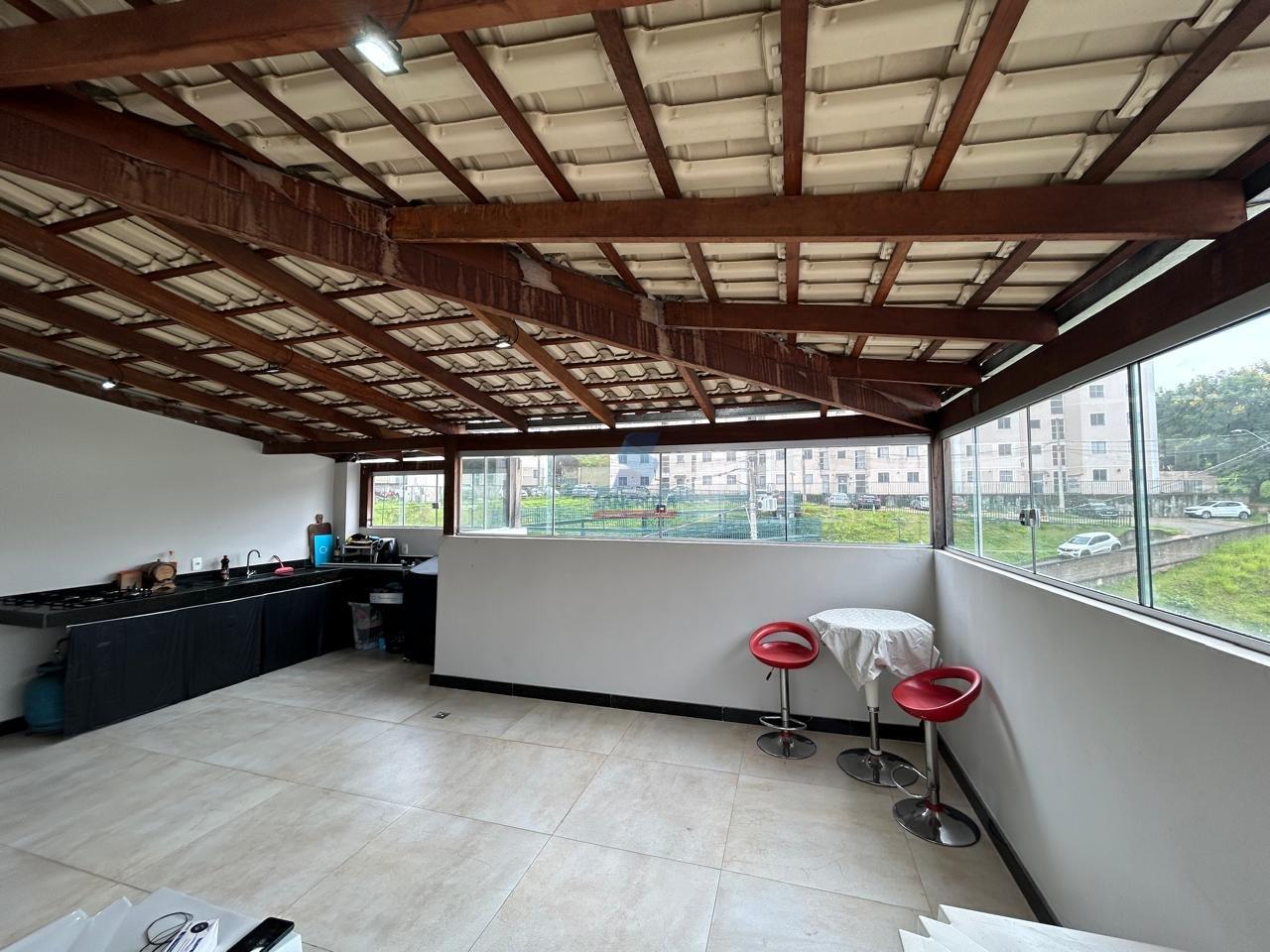 Cobertura à venda no Camargos: 