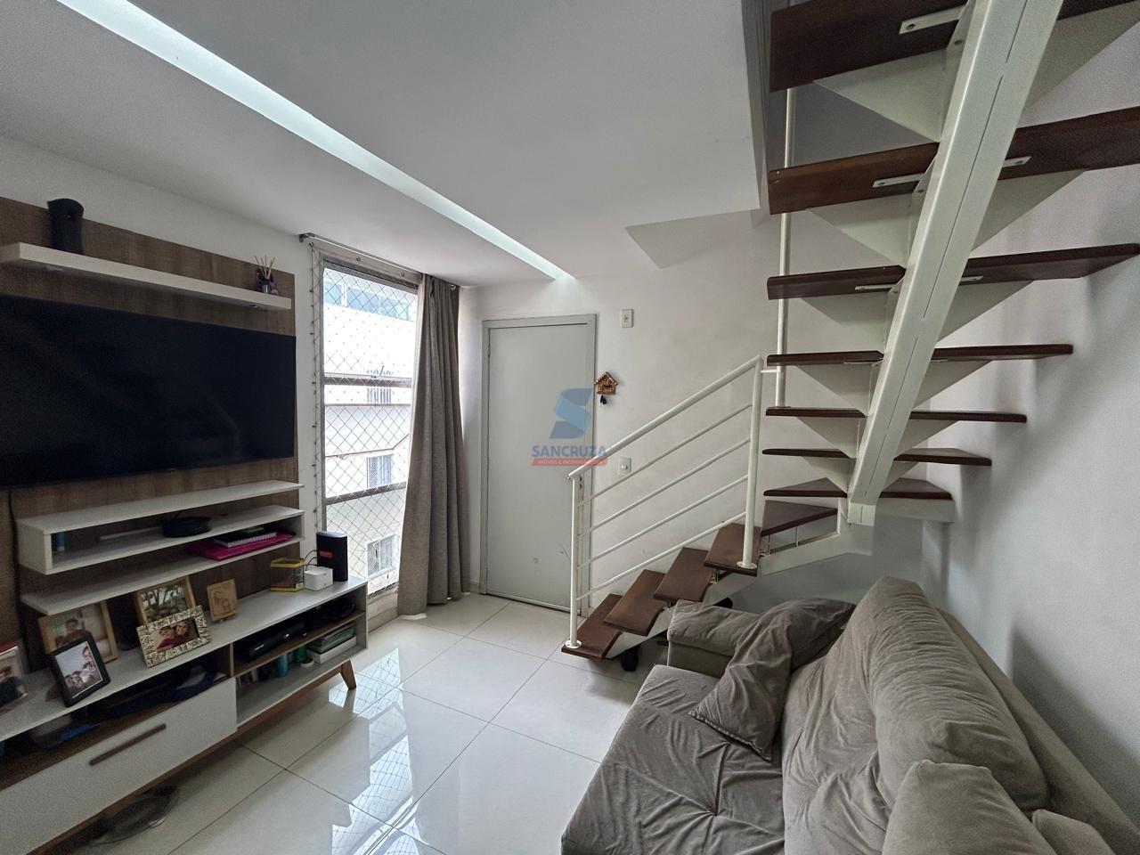 Cobertura à venda no Camargos: 