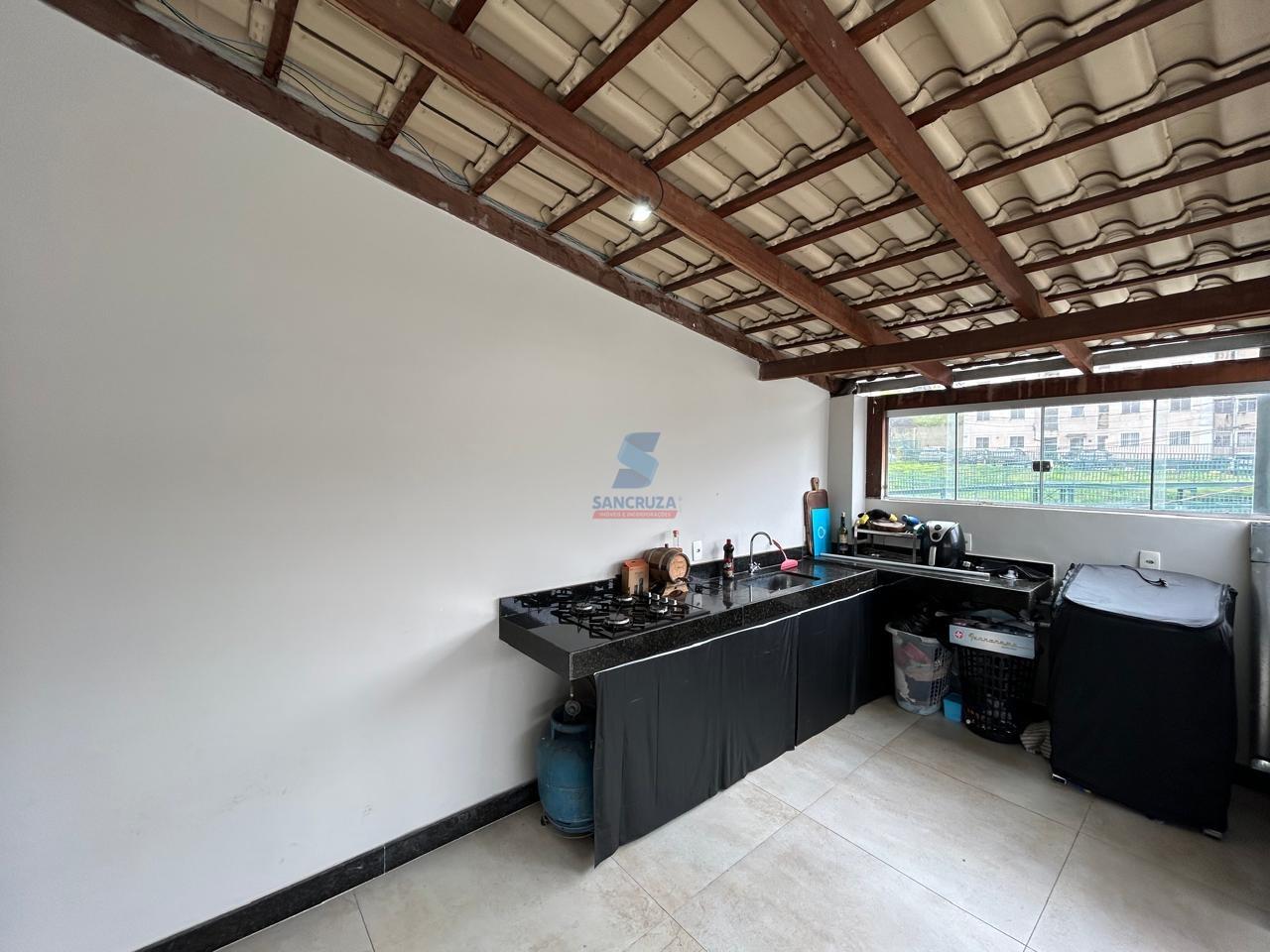 Cobertura à venda no Camargos: 