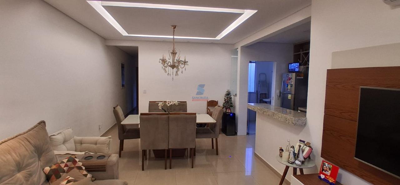 Casa Geminada à venda no Vale das Orquídeas: 