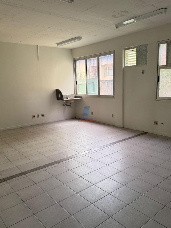 Prédio Comercial para aluguel no Eldorado: 