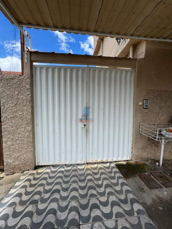 Apartamento para aluguel no Santa Cruz Industrial: 