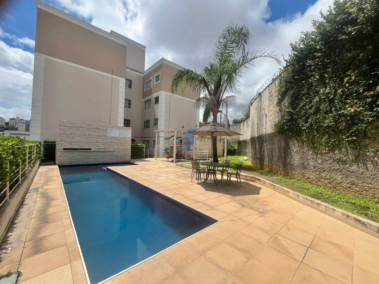 Apartamento à venda no Alvorada: 