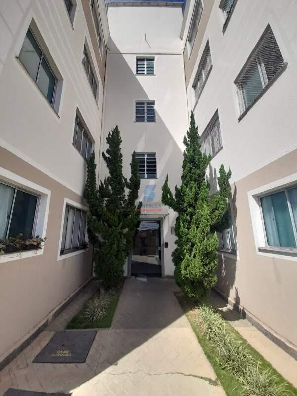 Apartamento à venda no Distrito Industrial Doutor Hélio Pentagna Guimarães: 