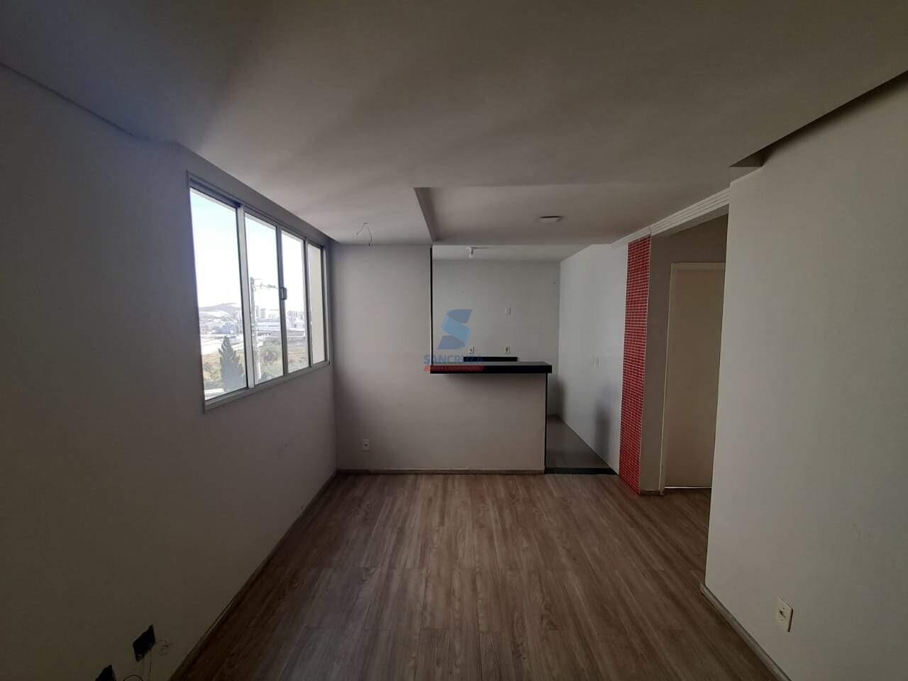 Apartamento à venda no Distrito Industrial Doutor Hélio Pentagna Guimarães: 