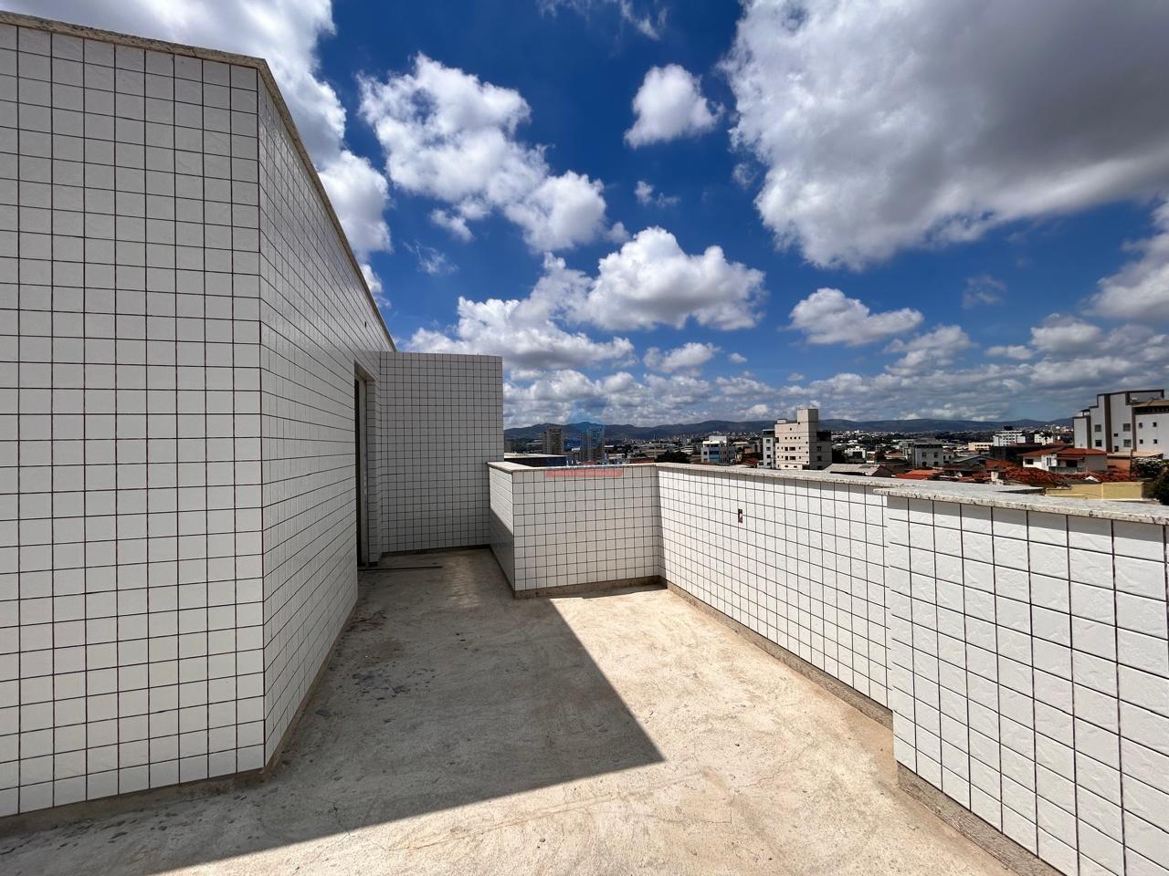 Cobertura à venda no Eldorado: 