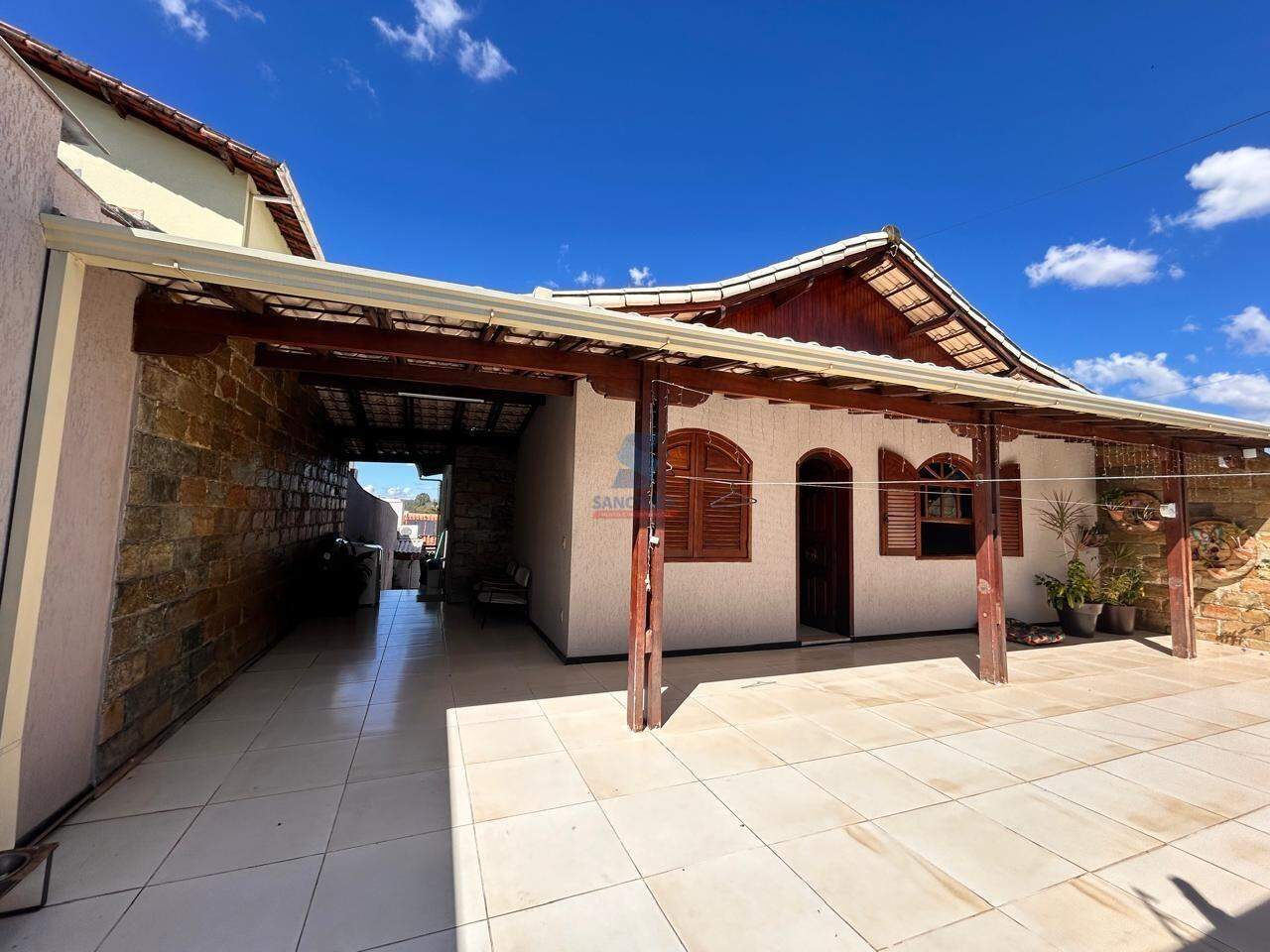 Casa à venda no Alvorada: 