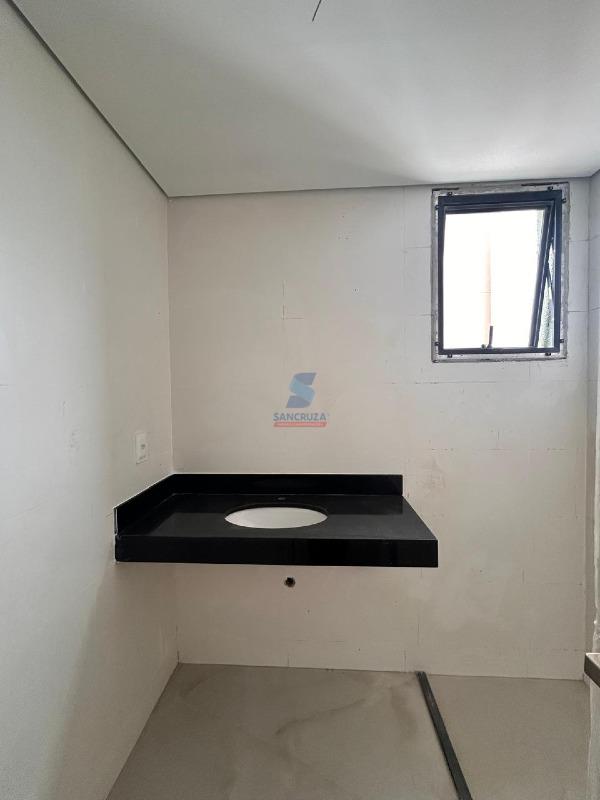 Apartamento à venda no Cabral: 