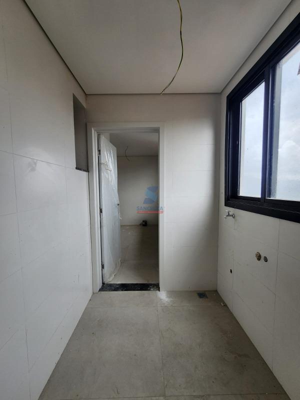 Cobertura à venda no Cabral: 