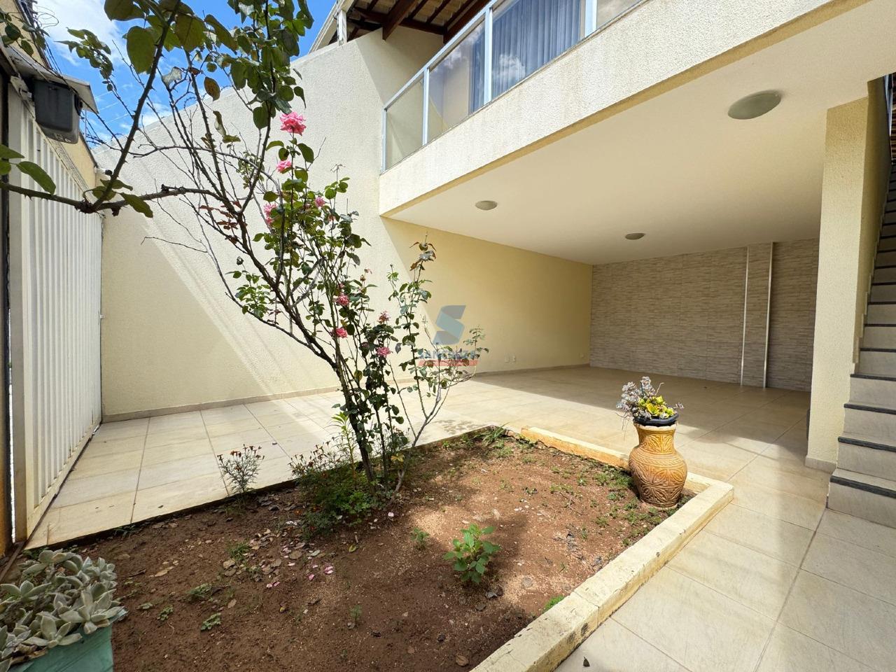 Casa Geminada à venda no Europa: 