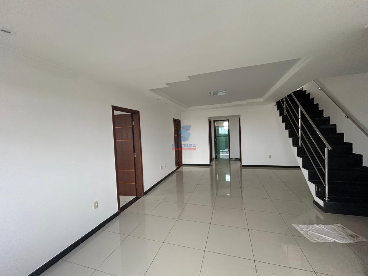 Cobertura à venda no Industrial: 