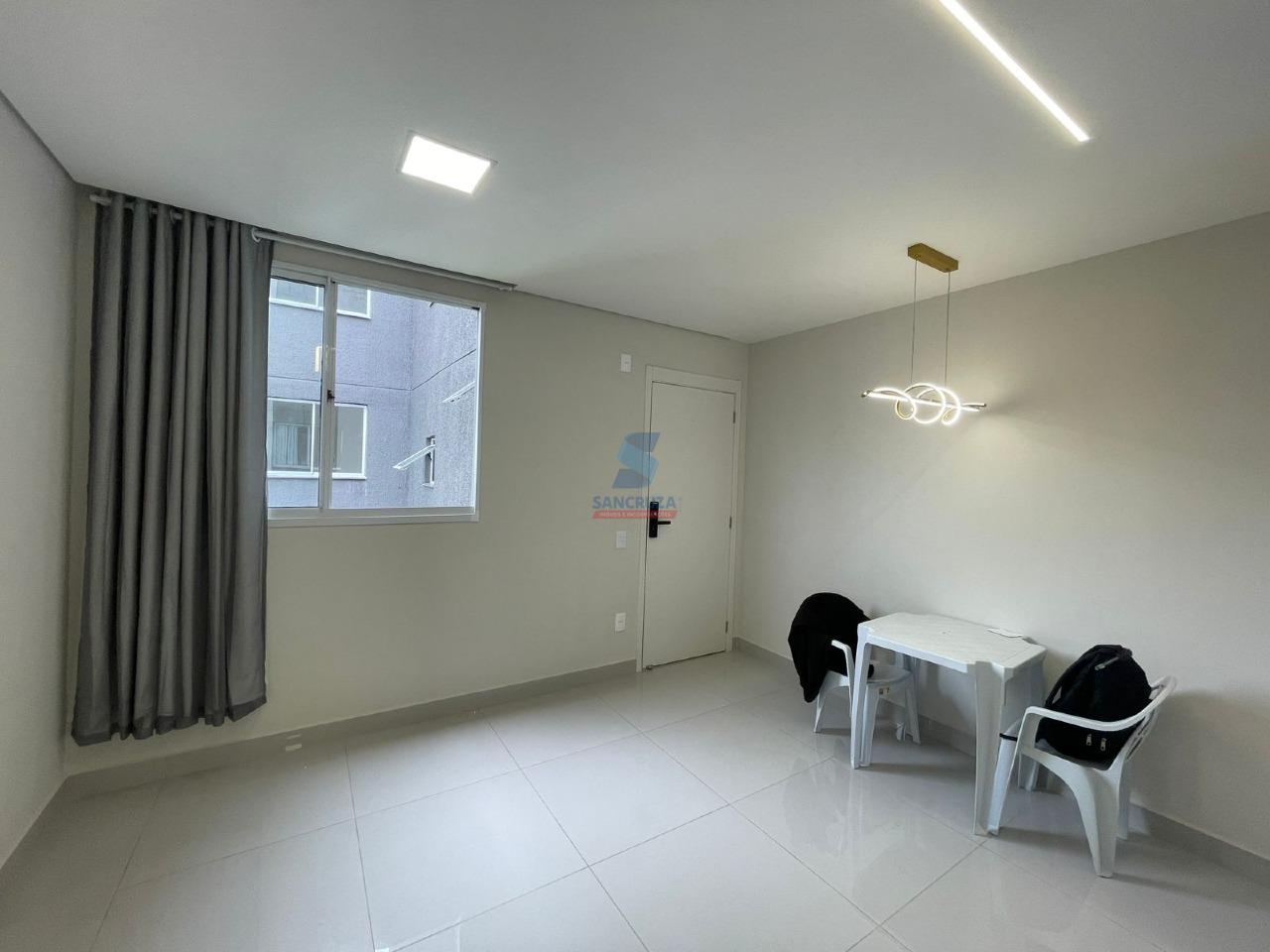 Apartamento para aluguel no Colonial: 