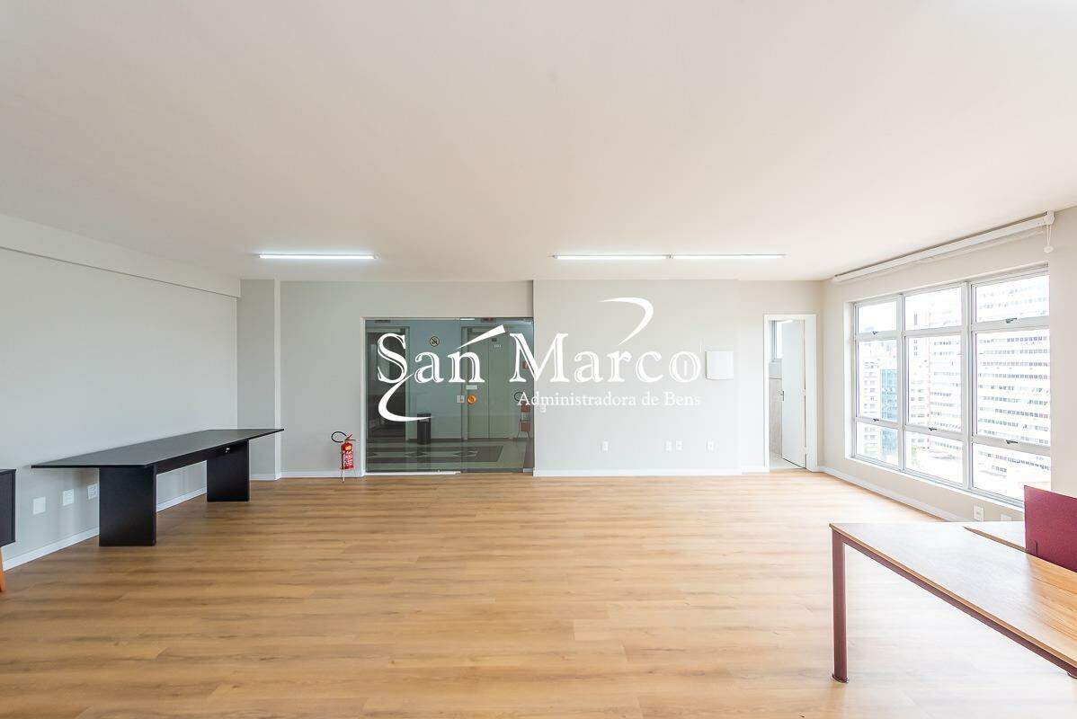 Comercial para alugar em Centro, Curitiba — Imobiliária Andrade