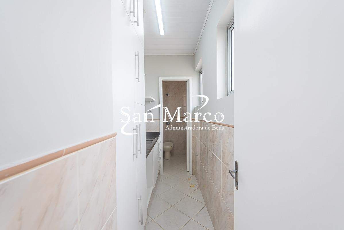 Comercial para alugar em Centro, Curitiba — Imobiliária Andrade