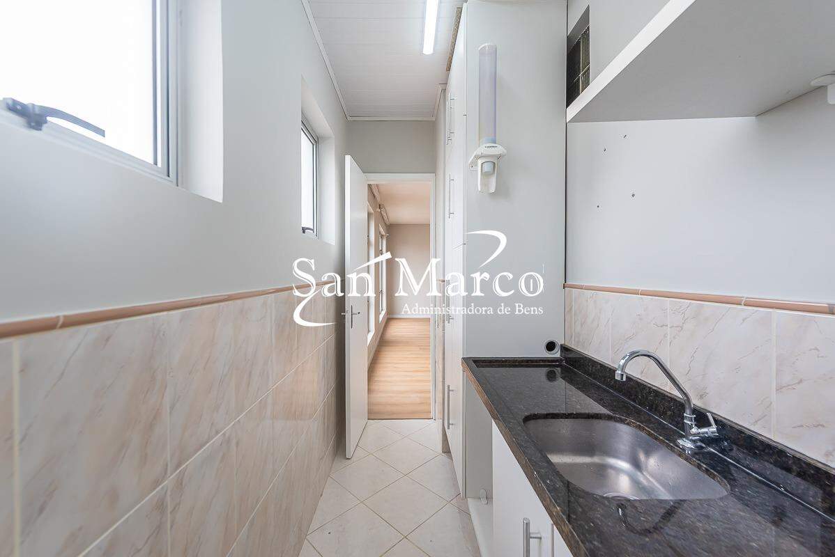 Comercial para alugar em Centro, Curitiba — Imobiliária Andrade