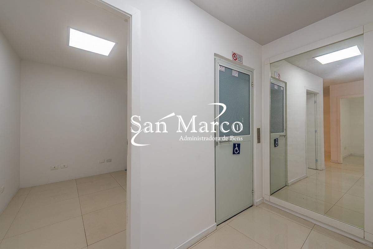 Comercial para alugar em Centro, Curitiba — Imobiliária Andrade