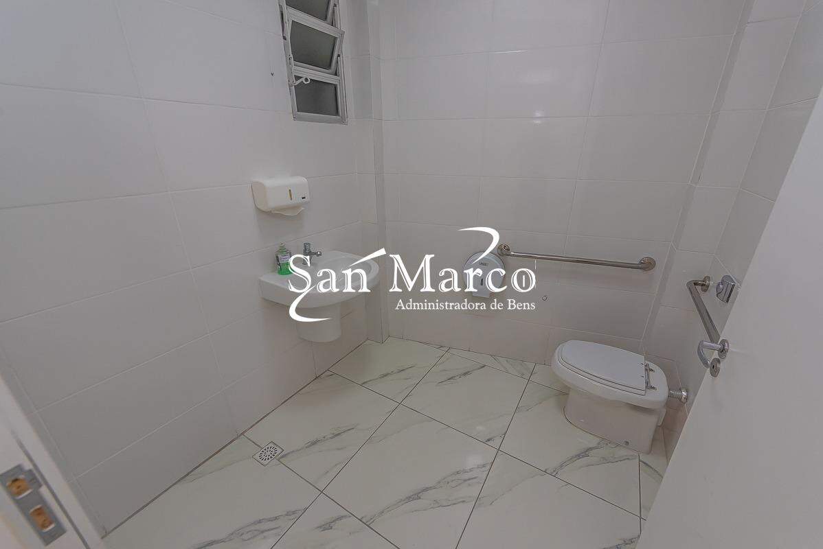 Comercial para alugar em Centro, Curitiba — Imobiliária Andrade