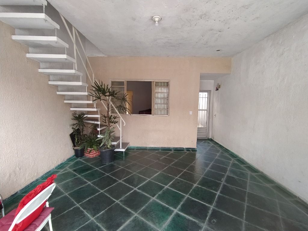 Sobrado à venda no Parque Marajoara: Garagem