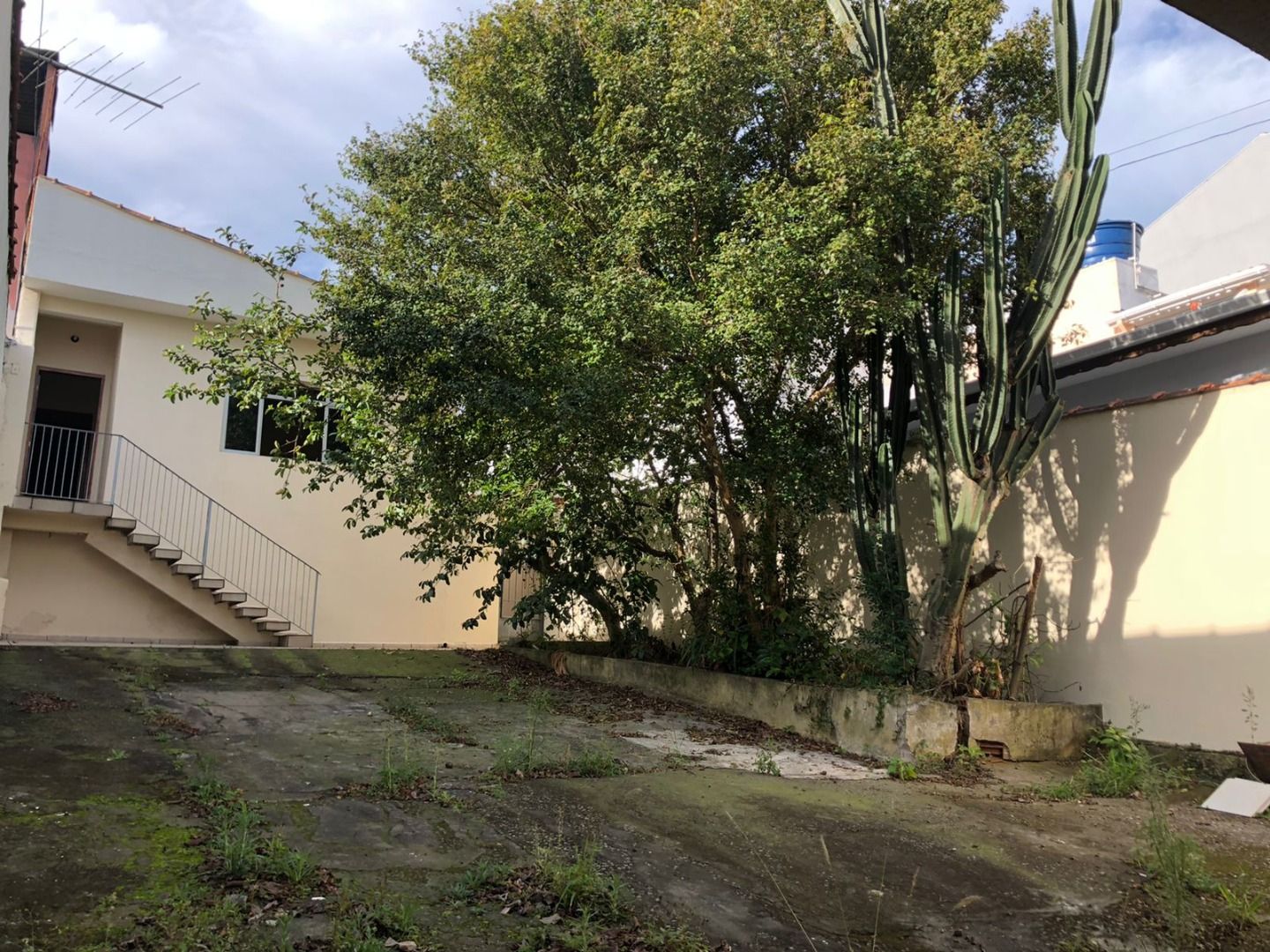 Casa à venda no Vila Bartira: Quintal