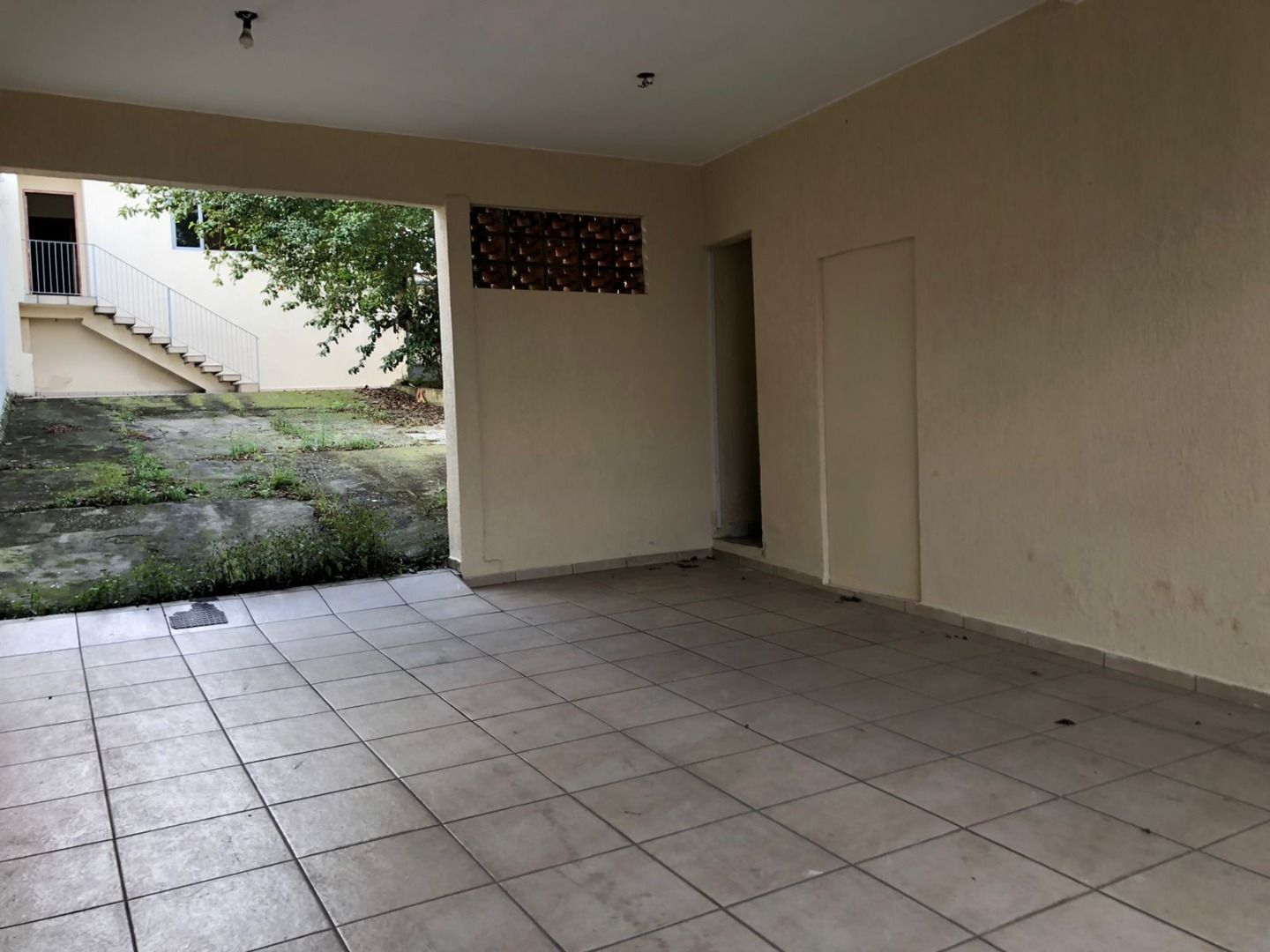 Casa à venda no Vila Bartira: Garagem