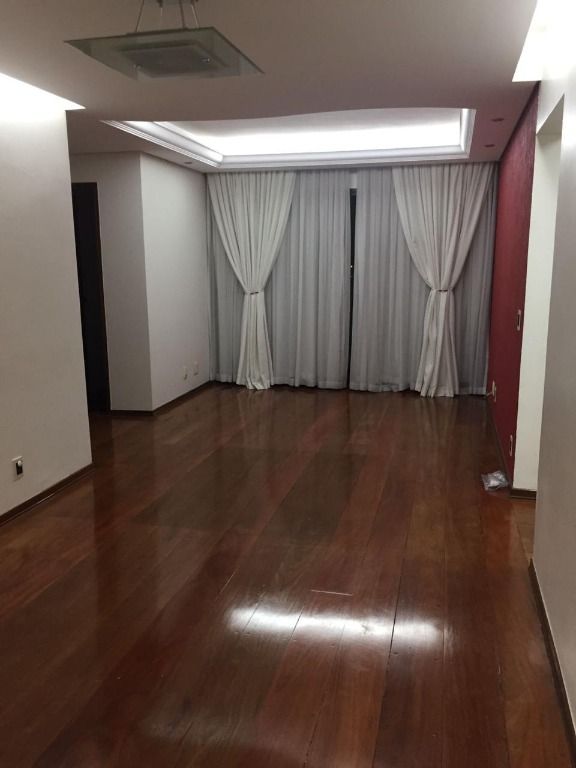 Apartamento à venda no Santa Teresinha: 