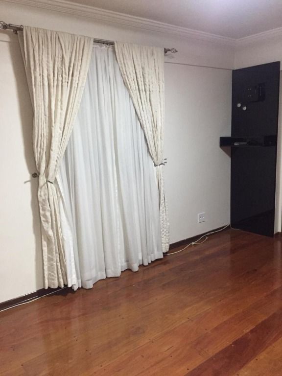 Apartamento à venda no Santa Teresinha: 