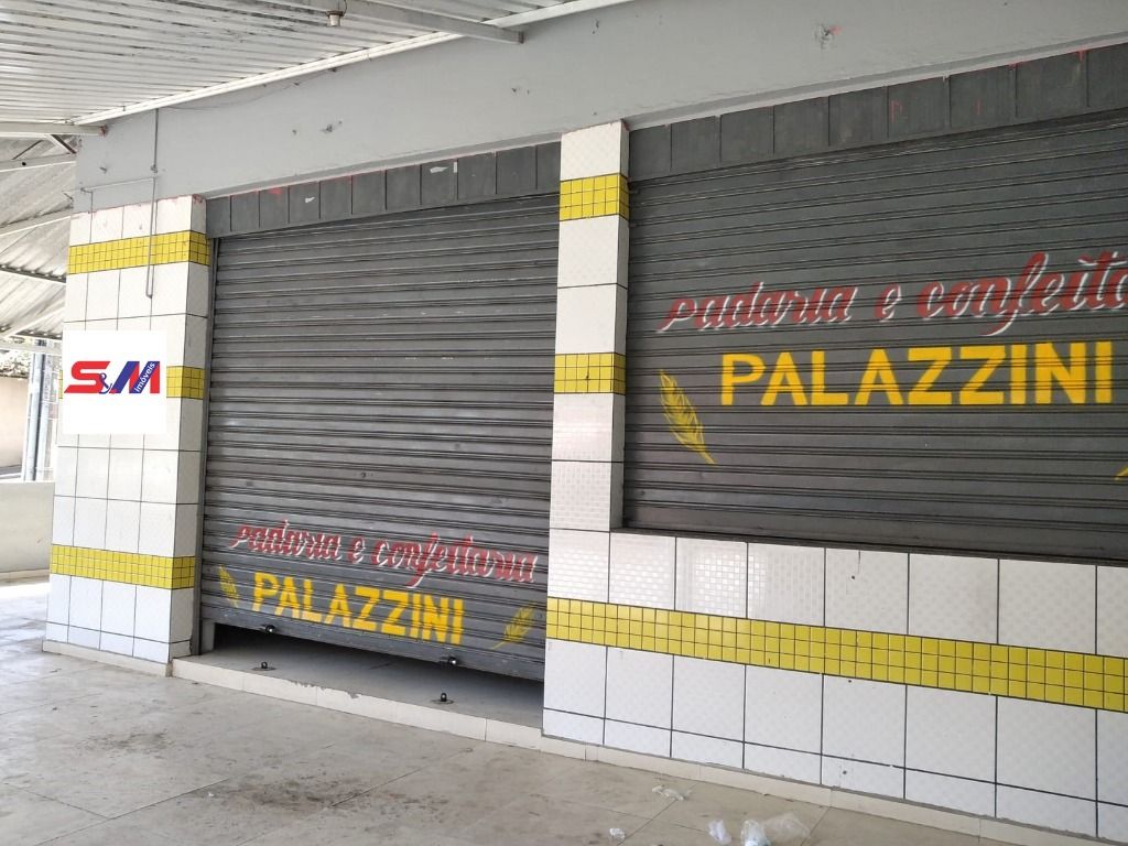 Salão à venda no Parque Marajoara: Portas