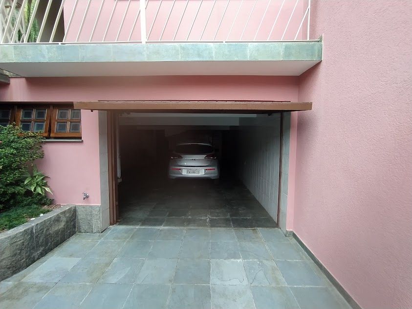 Sobrado à venda no Parque Marajoara: Garagem