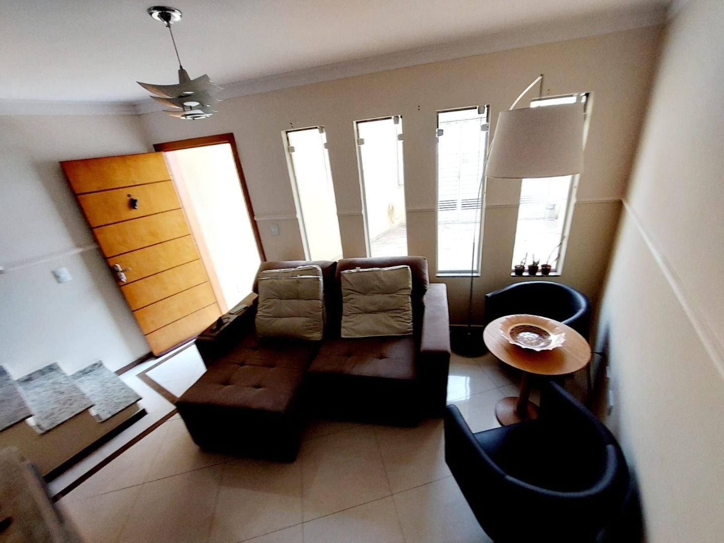 Sobrado à venda no Utinga: Sala