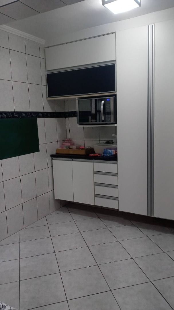 Sobrado à venda no Santa Teresinha: cozinha