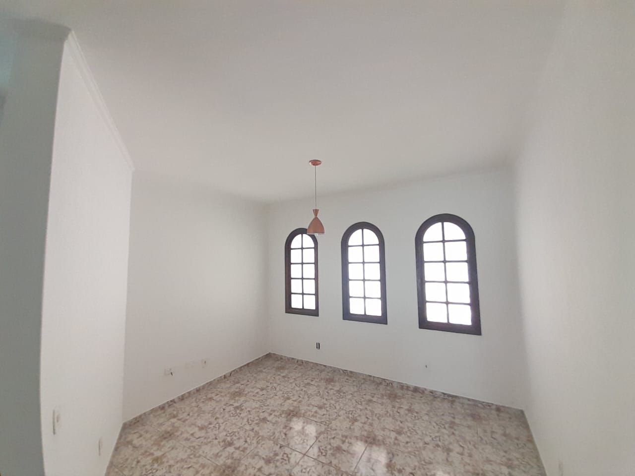 Sobrado à venda no Parque Capuava: 