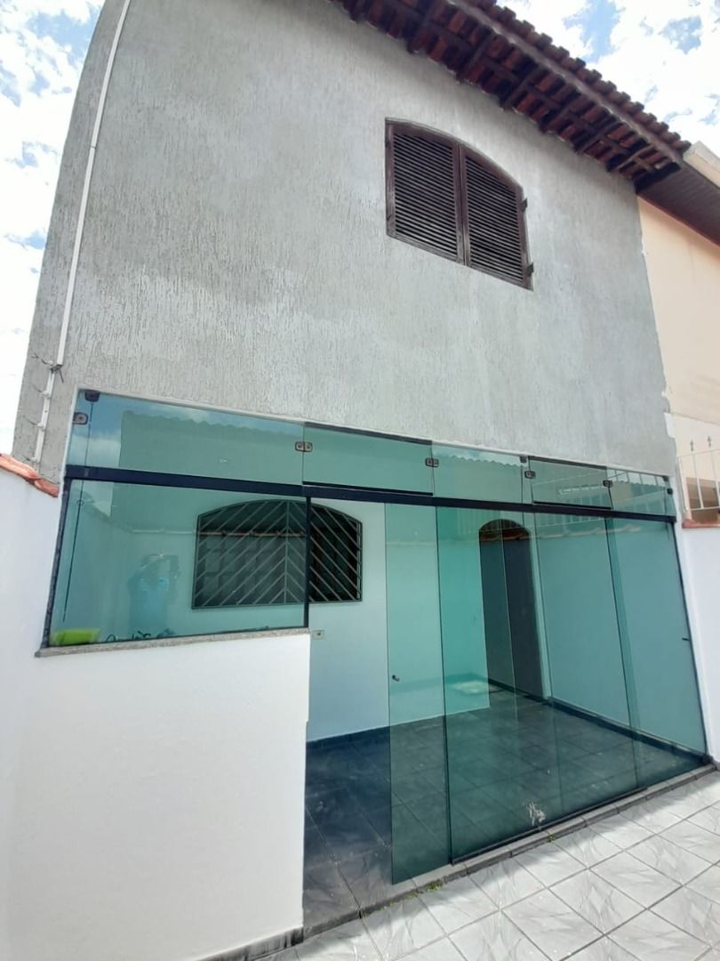 Sobrado à venda no Parque Capuava: 