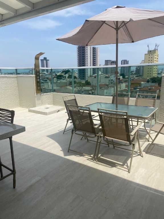 Cobertura à venda no Parque das Nações: 