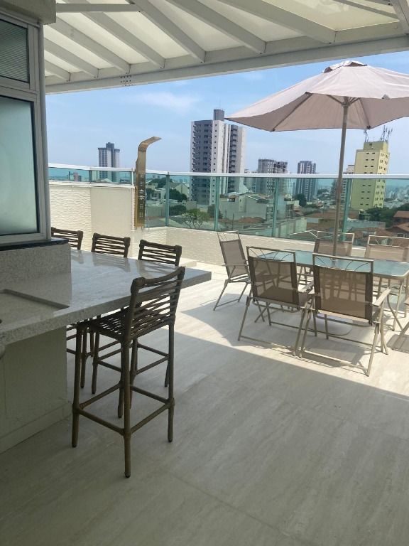 Cobertura à venda no Parque das Nações: 