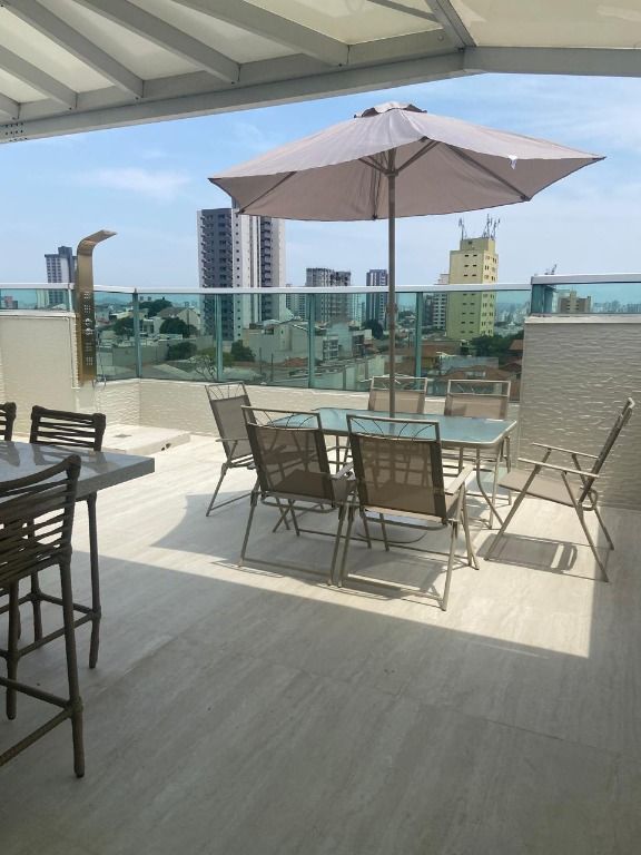 Cobertura à venda no Parque das Nações: 